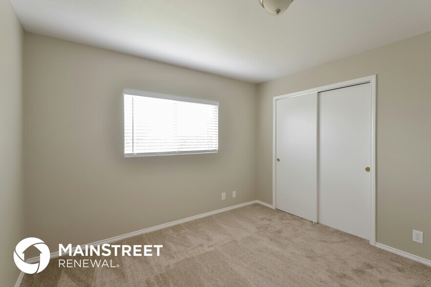 Building Photo - 315 Mallow Grove