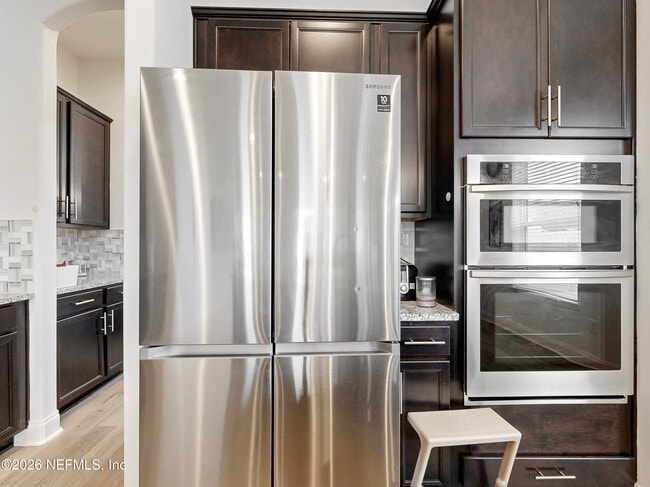 Building Photo - 121 Newfield Wy.