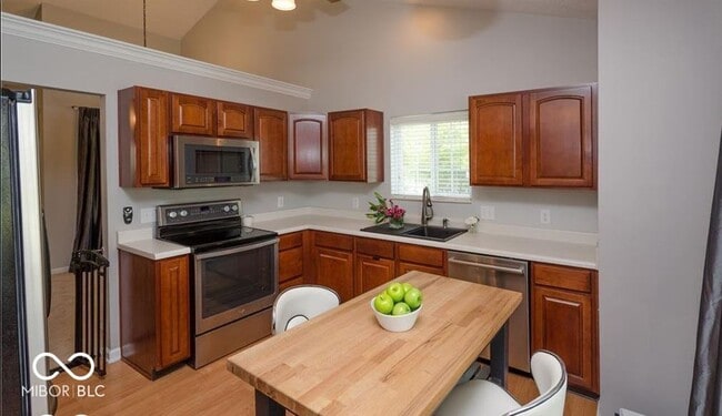 Building Photo - 9712 Indigo Ln