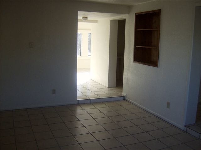 Building Photo - 4207 N 74th Dr