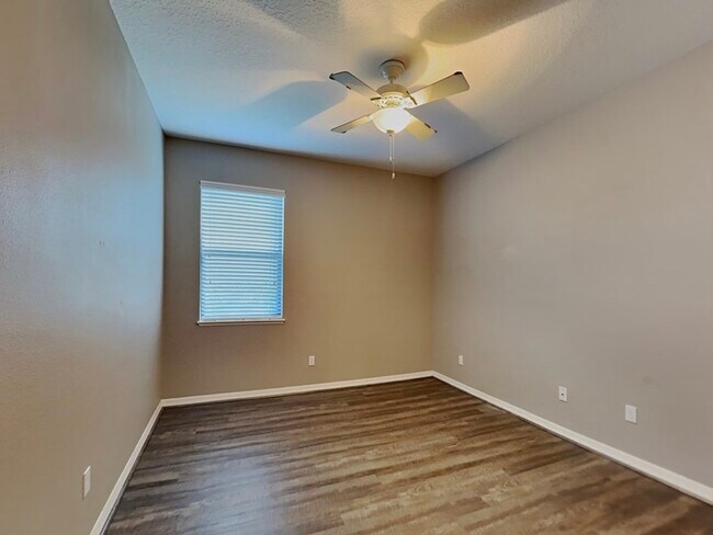 Building Photo - 2131 Lacosta Pl