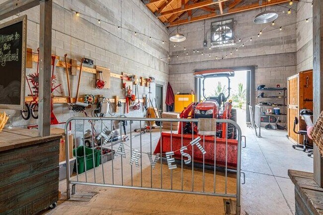 Building Photo - 1227 Timber Reap Trl