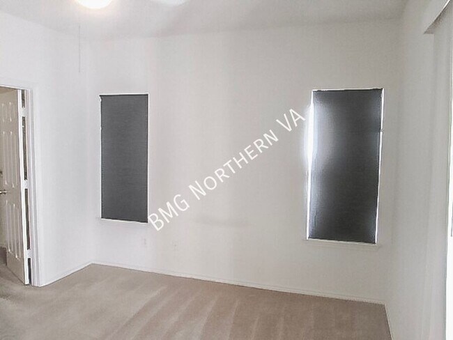 Building Photo - 4413 Fair Stone Dr