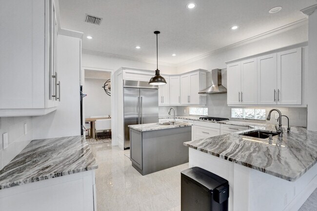 Building Photo - 9210 Equus Cir