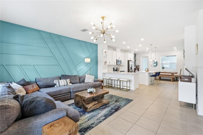 Building Photo - 1808 Fender Ln