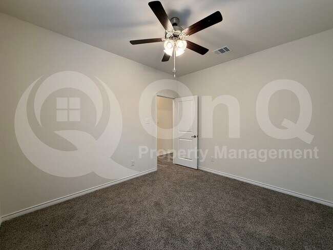 Building Photo - 4124 Ellinger Dr
