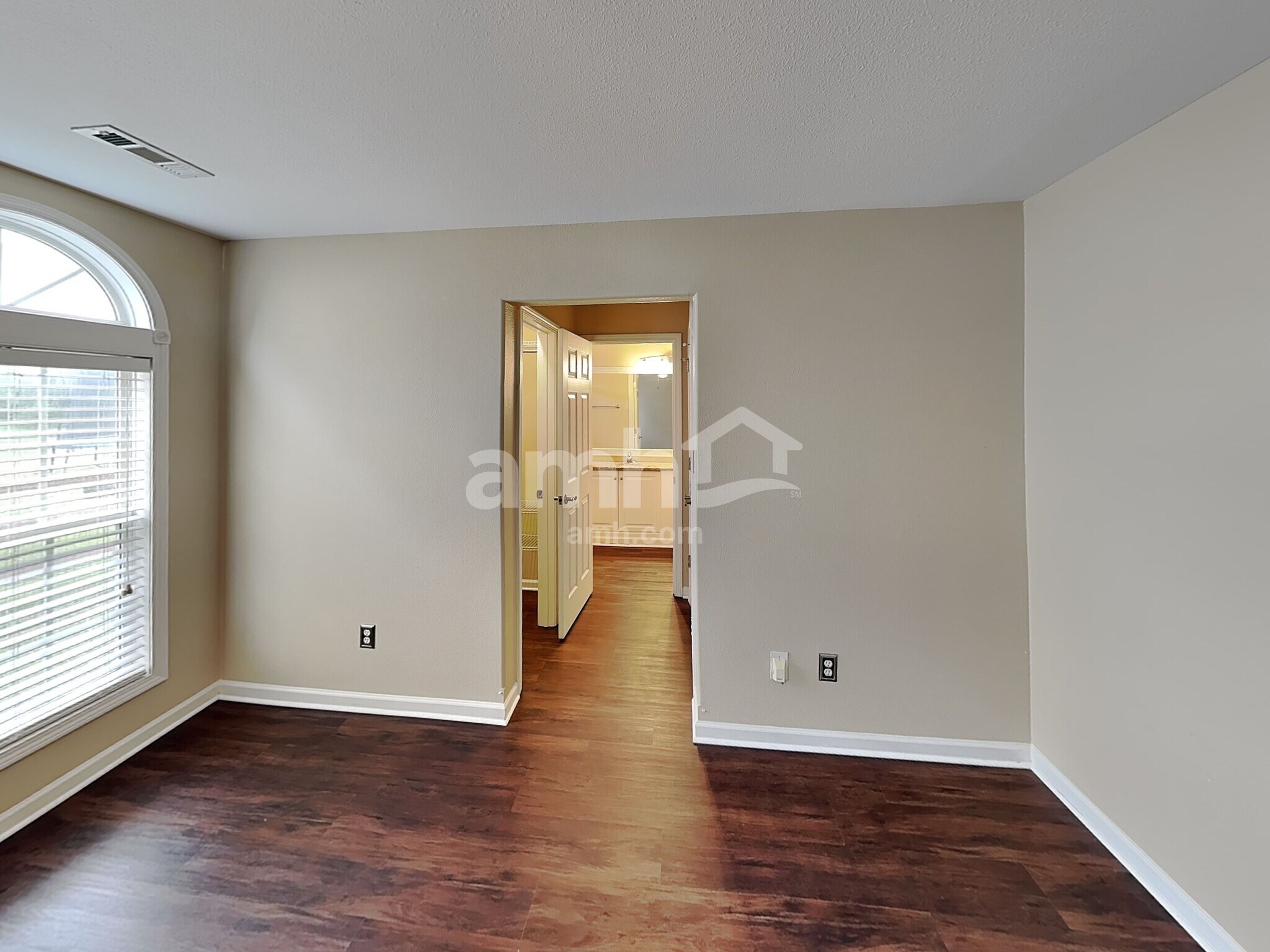 Building Photo - 10206 Orchard Grass Ct