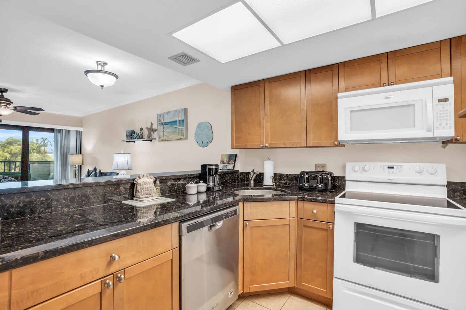 Building Photo - 600 Neapolitan Way