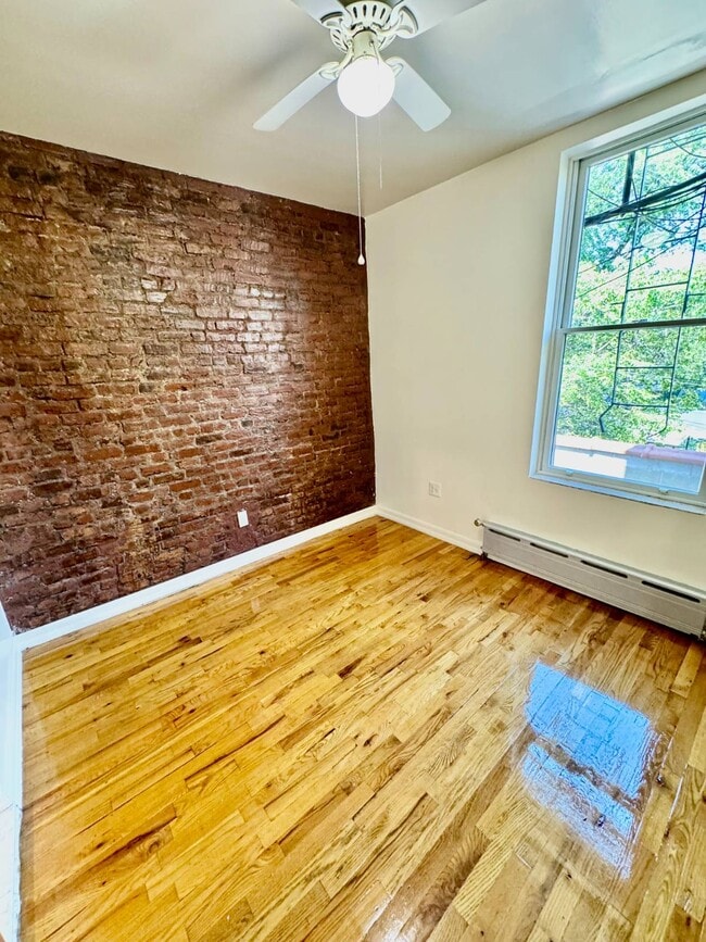 Building Photo - 4712 4th Ave