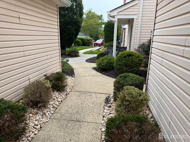 Building Photo - 220 Copeley Way