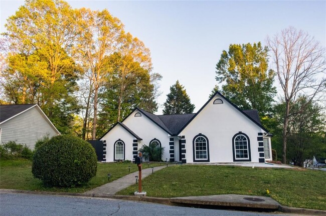 Building Photo - 2074 Flint Hill Dr