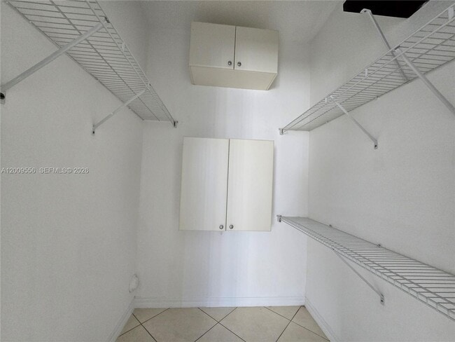 Building Photo - 10924 SW 182nd Ln