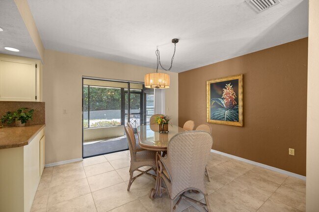Building Photo - Comfort, Style & Space – 3 Bedroom Home in...