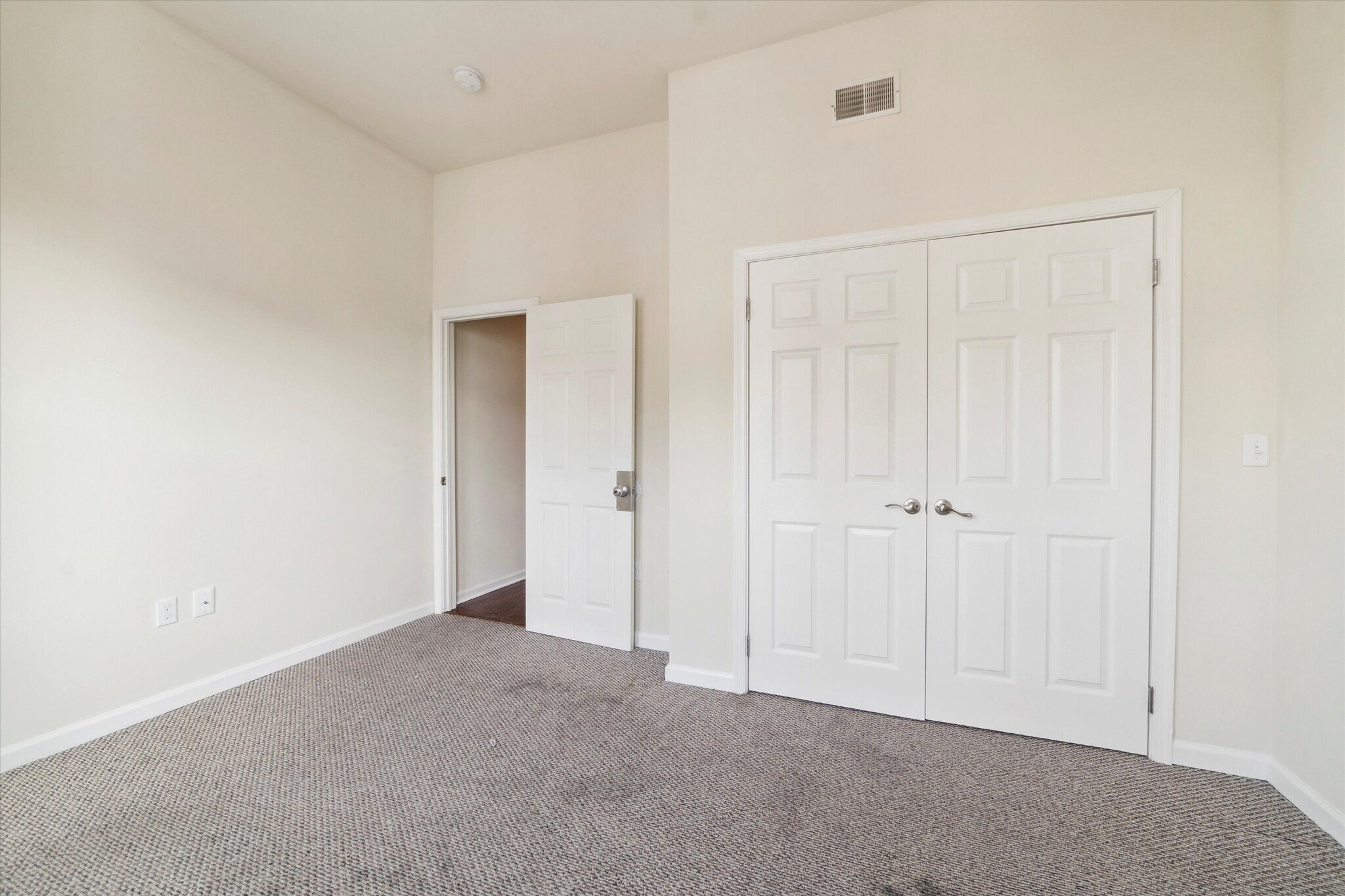 Building Photo - 1815 W Montgomery Ave