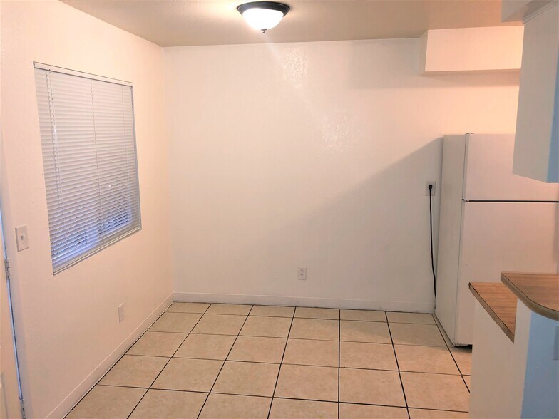 Building Photo - 4711 Convaire Ave