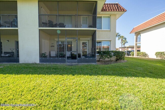 Building Photo - 201 St Lucie Ln