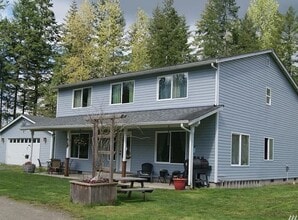 Building Photo - 5 Bedroom Home on 5 Acres!