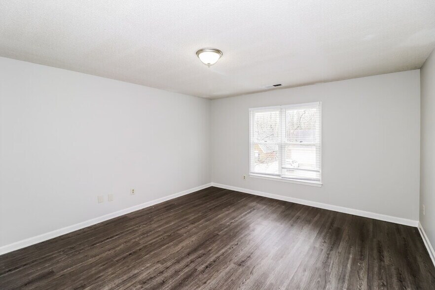 Building Photo - 8672 Beckenham Dr