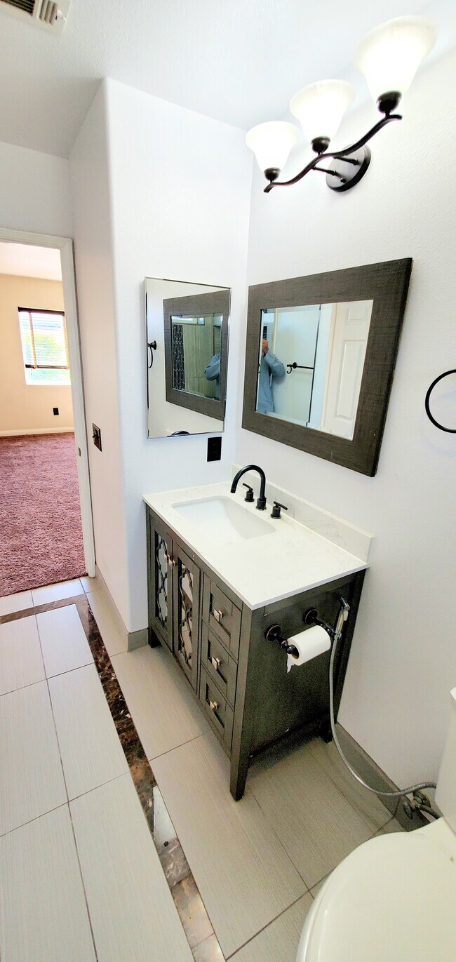 Master Bath - 9880 11th St