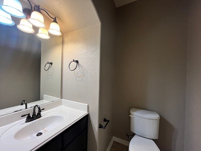 Building Photo - For Lease | 4 Bed, 3.5 Bath | 3,044 Sq Ft ...