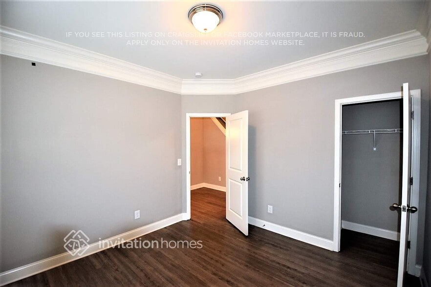 Building Photo - 5377 Roberta Crossing Dr