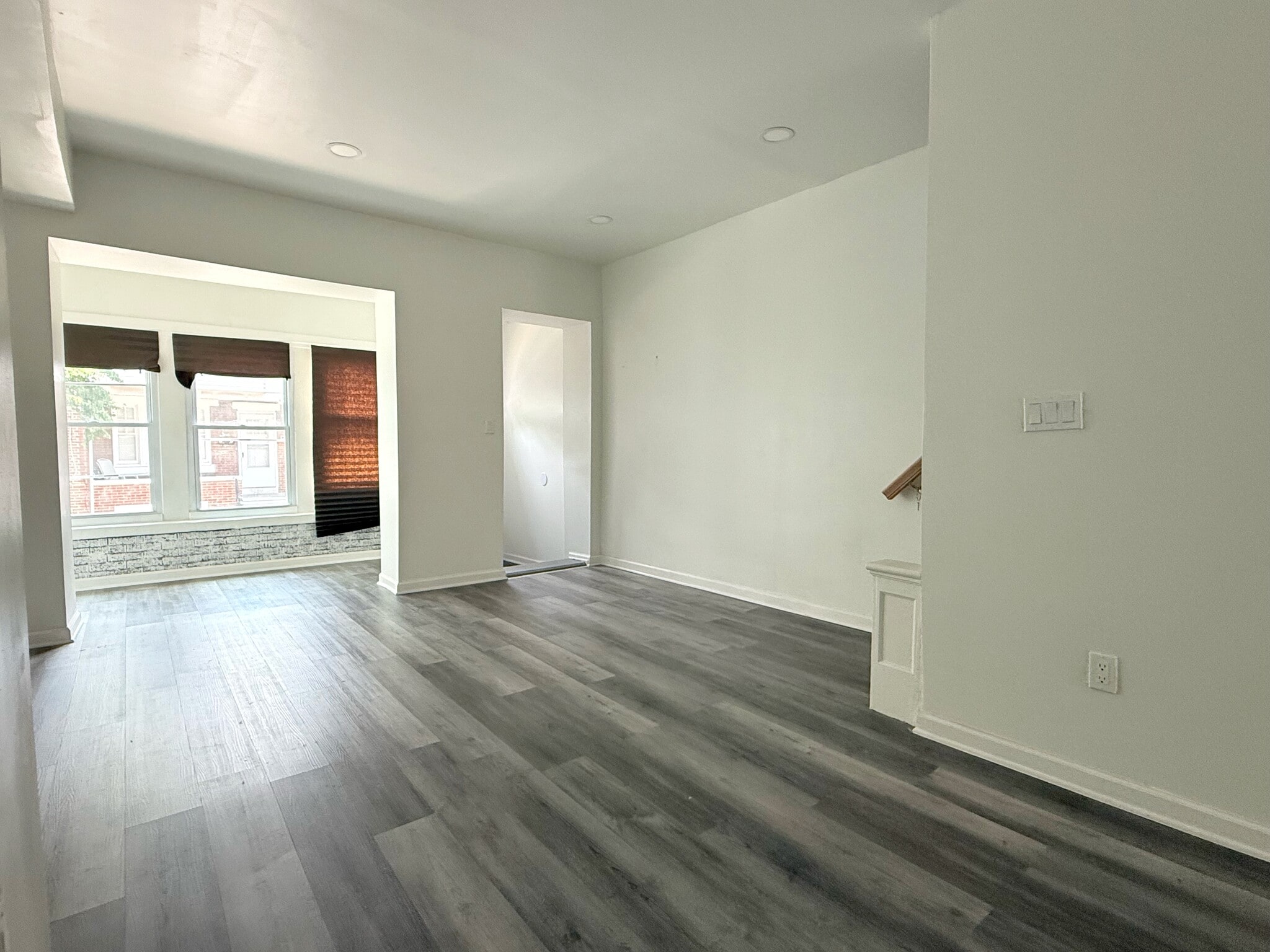 Building Photo - 1520 S Myrtlewood St