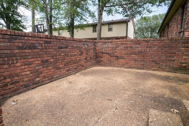Building Photo - 108 Glenn Ave