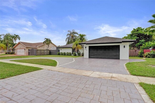 Building Photo - 620 SW 100th Ave