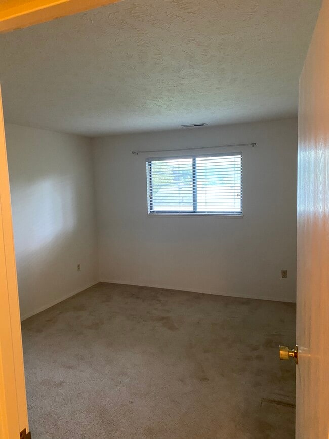 Building Photo - 6515 Princeton Ct