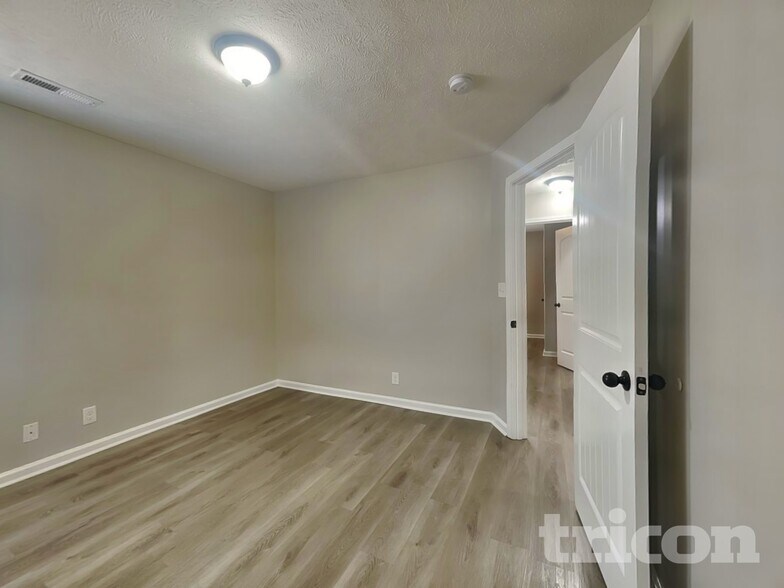 Building Photo - 980 Culverson Ct