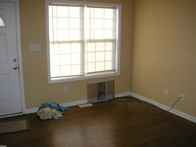Building Photo - 109 Hillridge Ct