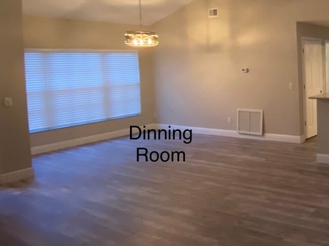 Building Photo - 321 Misty Meadow Dr