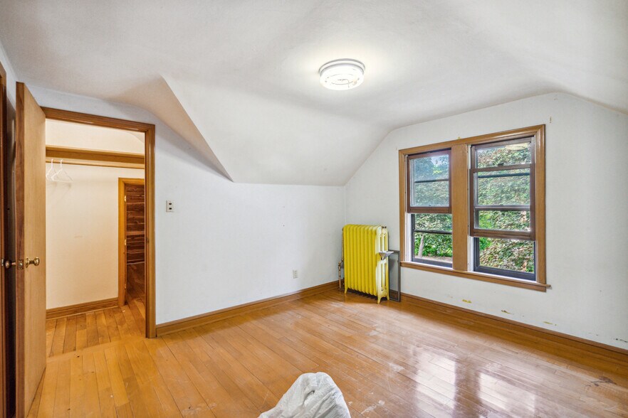 Building Photo - 1701 Hubbard Ave