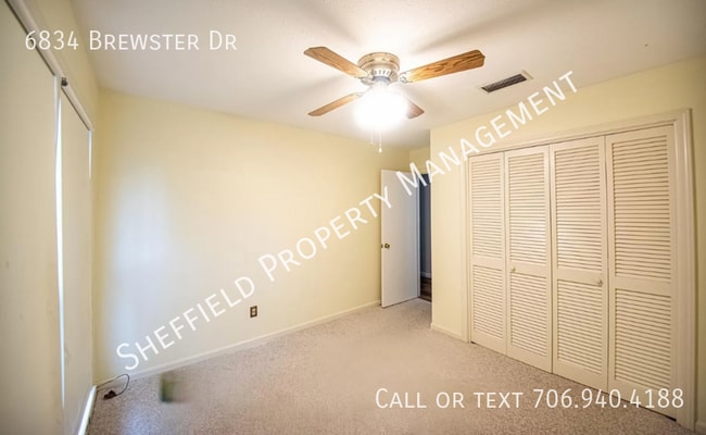 Building Photo - Beautiful home available today!