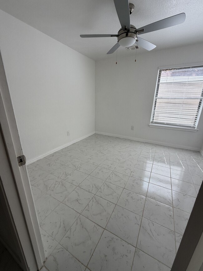 Building Photo - 2946 Las Campanas Dr