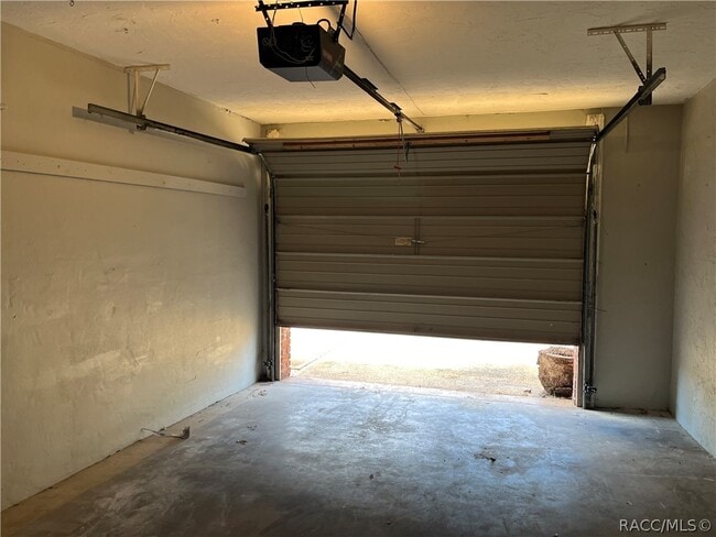 Building Photo - 521 S Harrison St