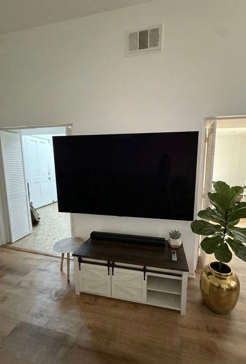 Building Photo - 2912 Park Center Dr