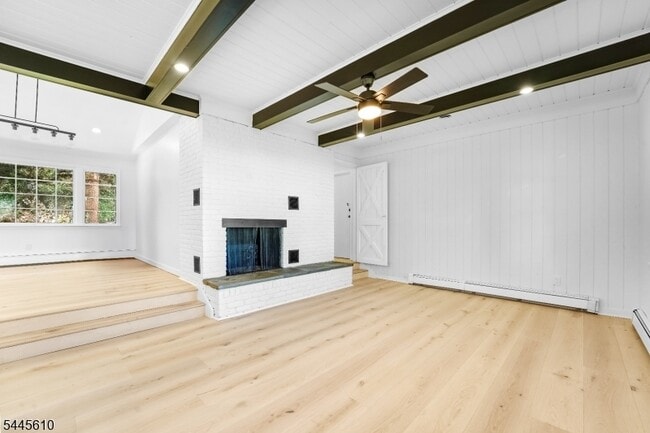 Building Photo - 306 Warrenville Rd