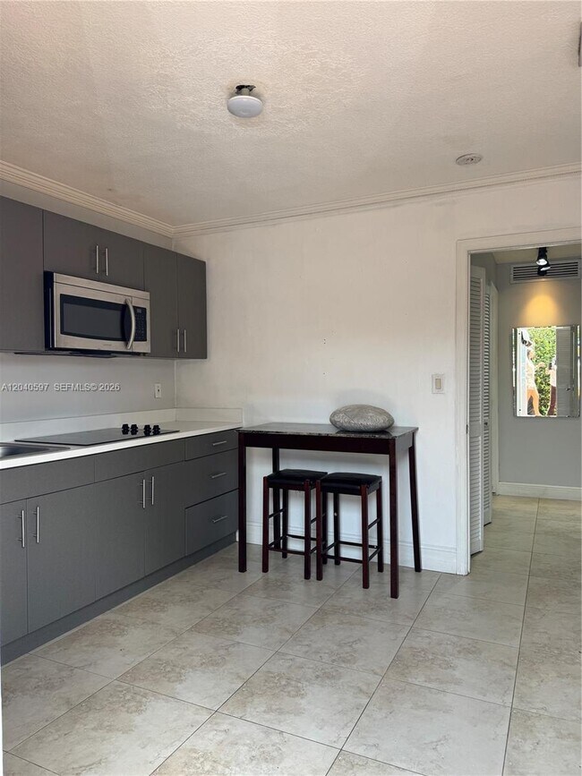 Building Photo - 11340 SW 41st Terrace