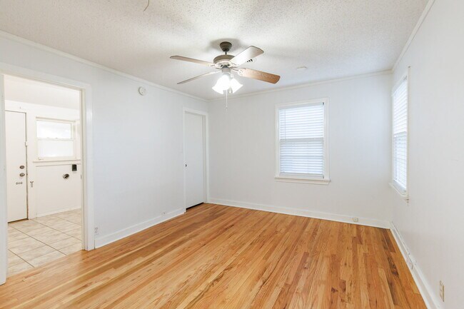 Building Photo - 3-Bedroom Near Texas Tech - Pre-leasing Now for August 2026
