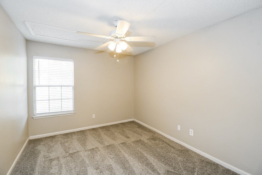 Building Photo - 1523 Slash Pine Ct