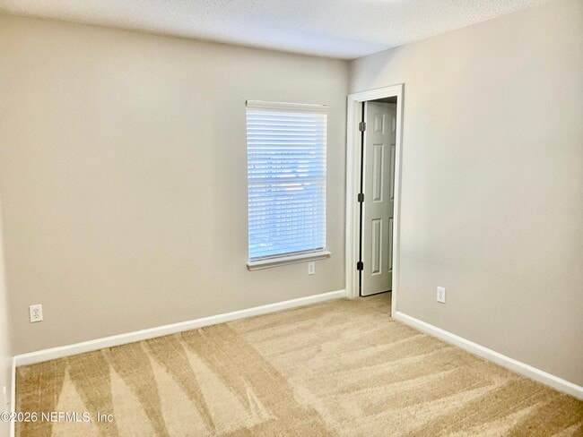 Building Photo - 13681 Fish Eagle Dr W