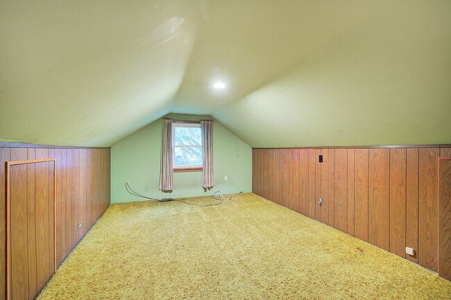 Building Photo - 2bd/1.5ba Redmond Home