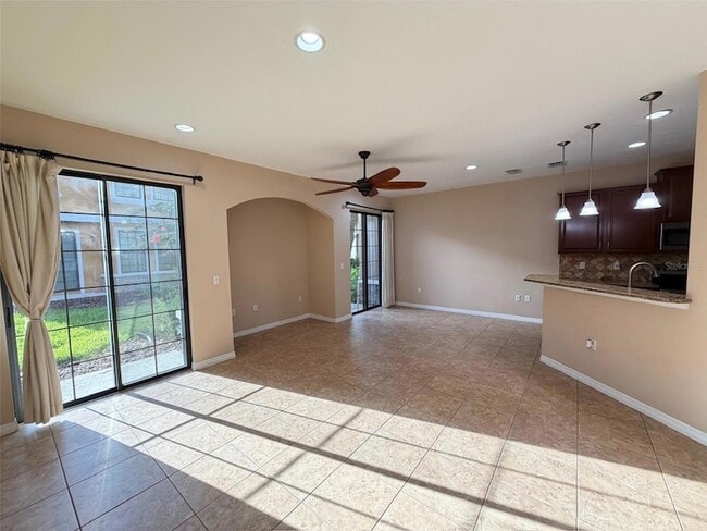 Building Photo - 5722 Kinglethill Dr