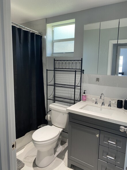 bathroom - 5628 NW 5th Ct