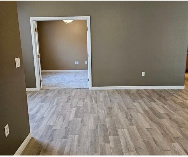Building Photo - Ground floor condo in Green Valley Ranch area