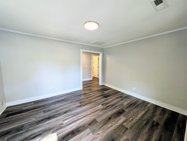 Building Photo - 110 Goldston Ave