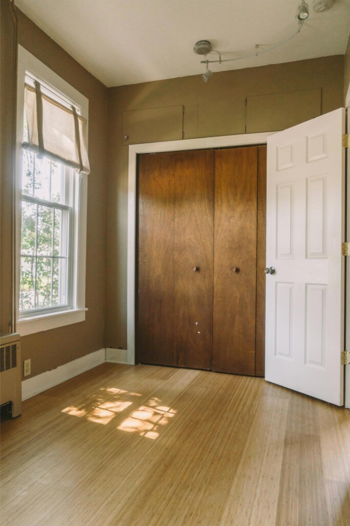 Building Photo - 379 E Wabasha St