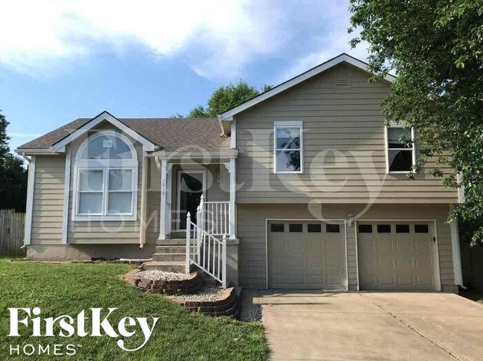 Primary Photo - 1611 Cooper Dr