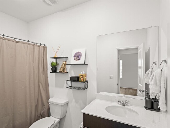 Building Photo - 2729 Louris Ln